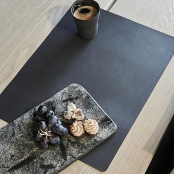 982200 DOUBLE BULL black ,   brown подстановочная салфетка прямоугольная, кожа, L 45 см, W 35 см, серия DOUBLE, LIND DNA