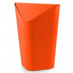 Корзина для мусора угловая corner оранжевая, H 35,6 см, L 26 см, W 24 см, пластик, Umbra