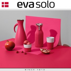 Графин Fridge для горячих и холодных напитков в неопреновом текстурном чехле, 1 л, розовый, Eva Solo