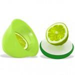 Контейнер-соковыжималка с разделочной доской citruspod зеленый, H 8,5 см, L 10 см, W 10 см, силикон, Fusionbrands