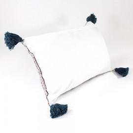 Подушка декоративная с помпонами и кисточками, Tkano