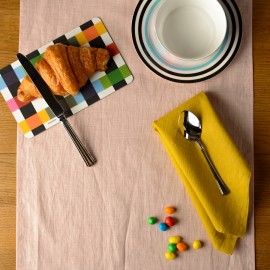 Двухсторонняя салфетка под приборы из умягченного льна с декоративной обработкой горчичного цвета, Tkano